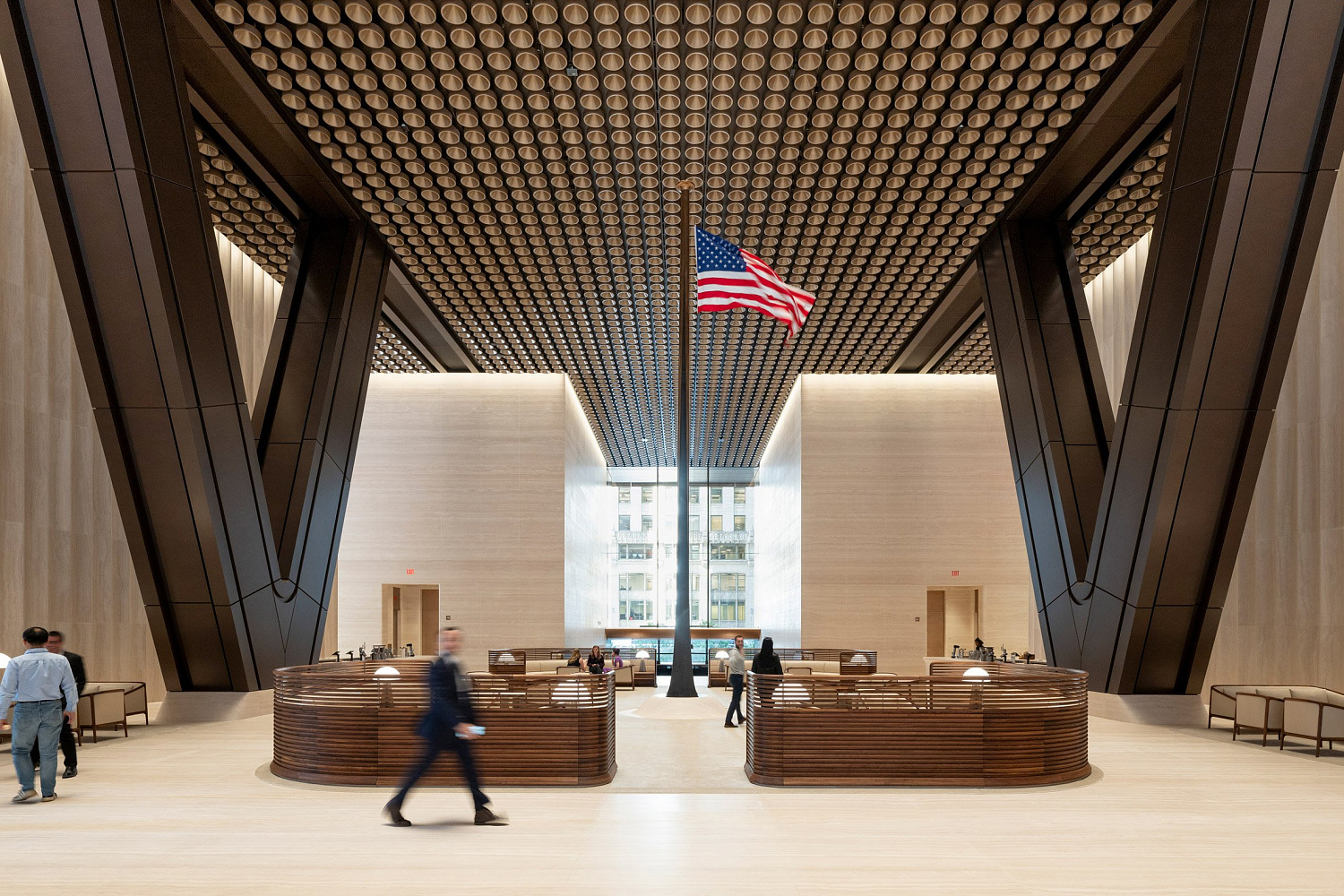Foster + Partners завершила строительство сверхвысокого небоскрёба для JPMorgan Chase в Нью-Йорке