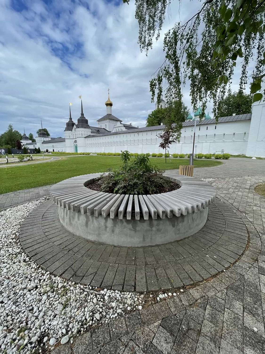 PUNTOGROUP внесла вклад в благоустройство Свято-Введенского Толгского женского монастыря